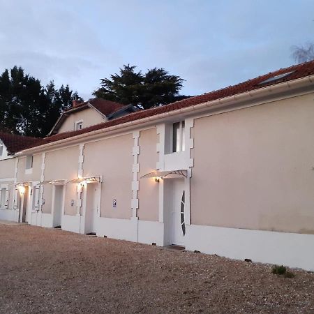 05 - Tres Joli 3 Pieces Neuf 2 Chambres, Logement Tout Equipe Pour 1 A 4 Personnes Maximum, Vue Sur Jardin Avec Parking Privatif, Grand Fourgon Possible, Tout Le Linge De Maison Est Fourni Annesse-et-Beaulieu Eksteriør bilde