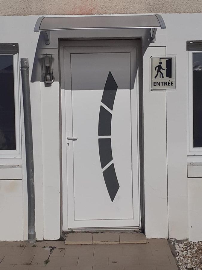 05 - Tres Joli 3 Pieces Neuf 2 Chambres, Logement Tout Equipe Pour 1 A 4 Personnes Maximum, Vue Sur Jardin Avec Parking Privatif, Grand Fourgon Possible, Tout Le Linge De Maison Est Fourni Annesse-et-Beaulieu Eksteriør bilde